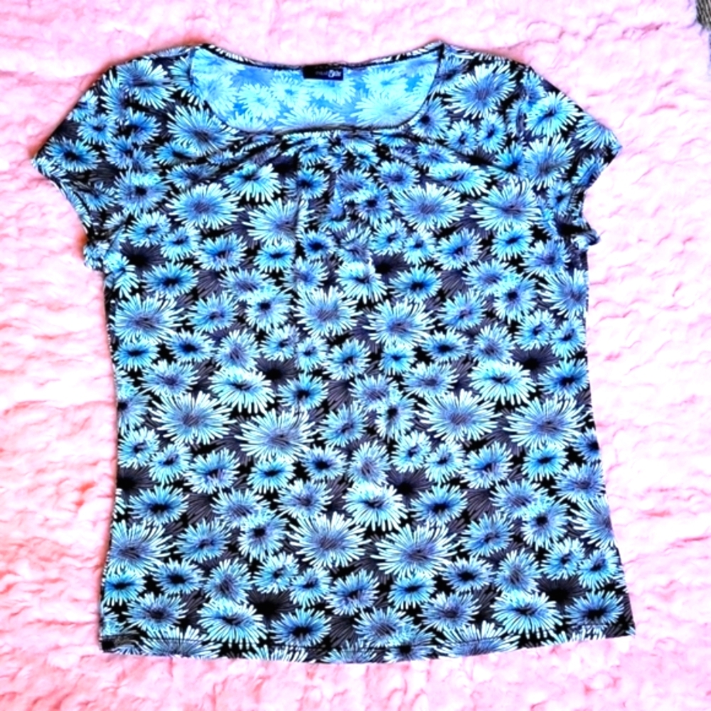 East5th Women's Shirt